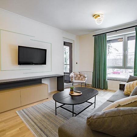 Apartman Epilux Τούζλα Εξωτερικό φωτογραφία